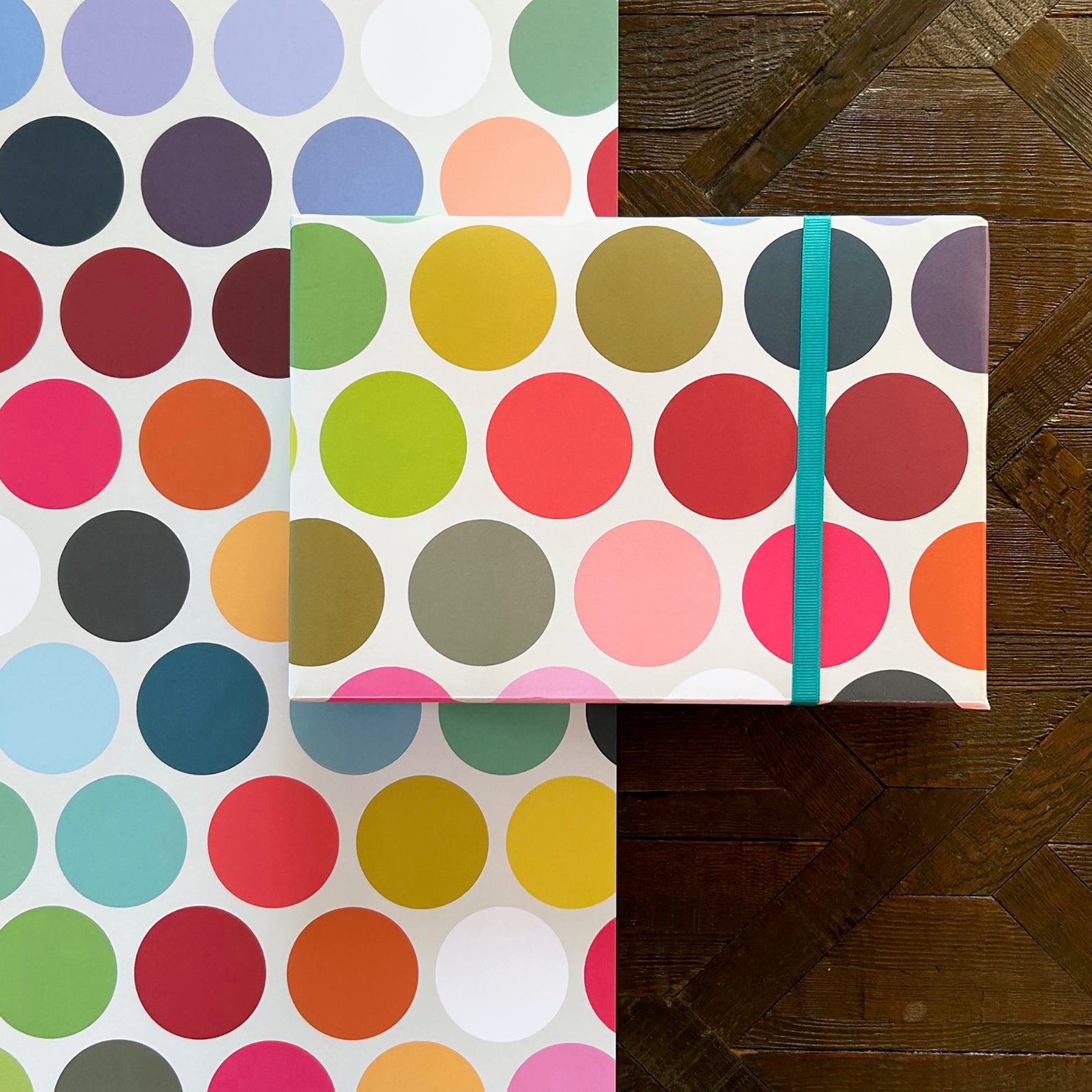WP138 bauhaus spot wrapping paper