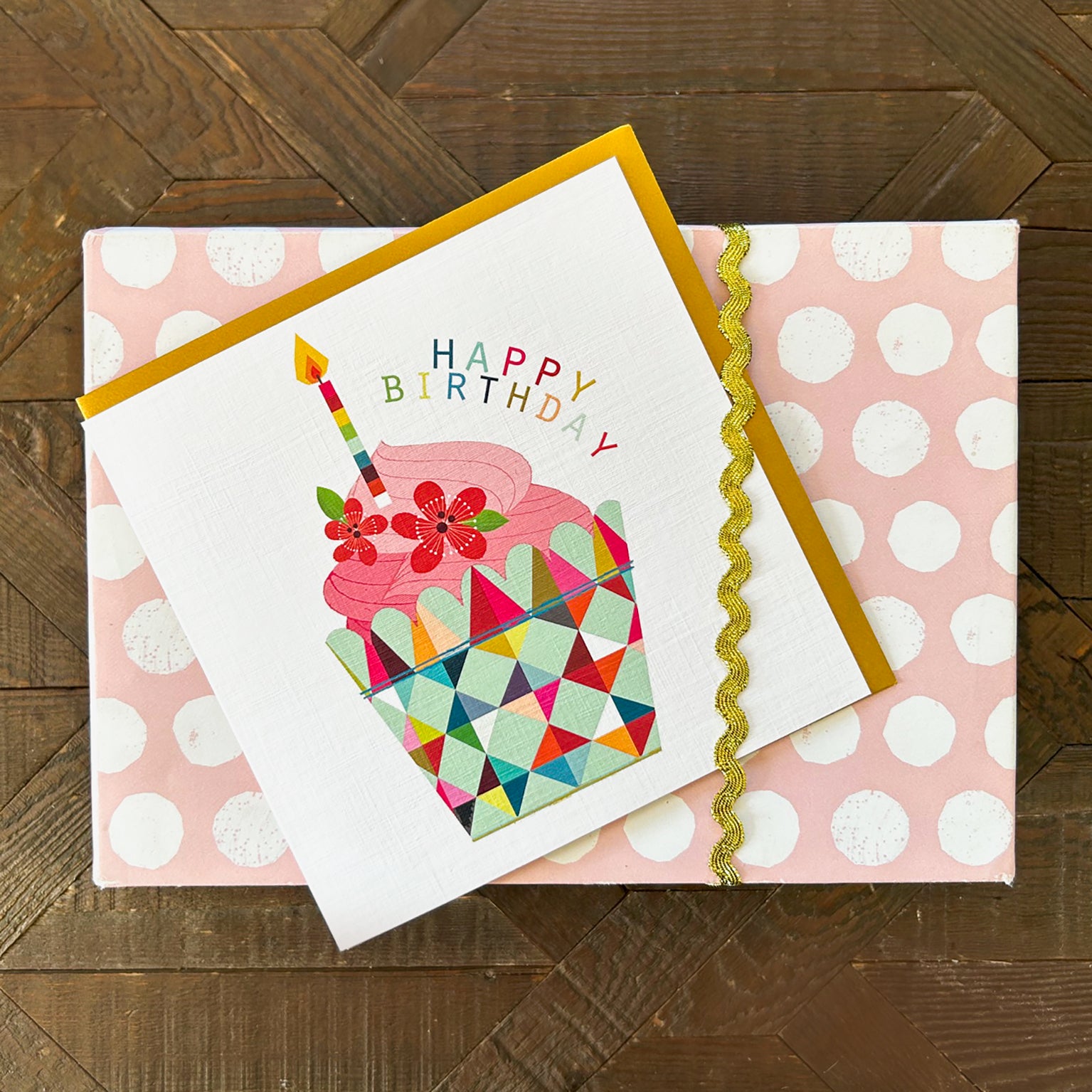 CC00 cupcake happy birthday card