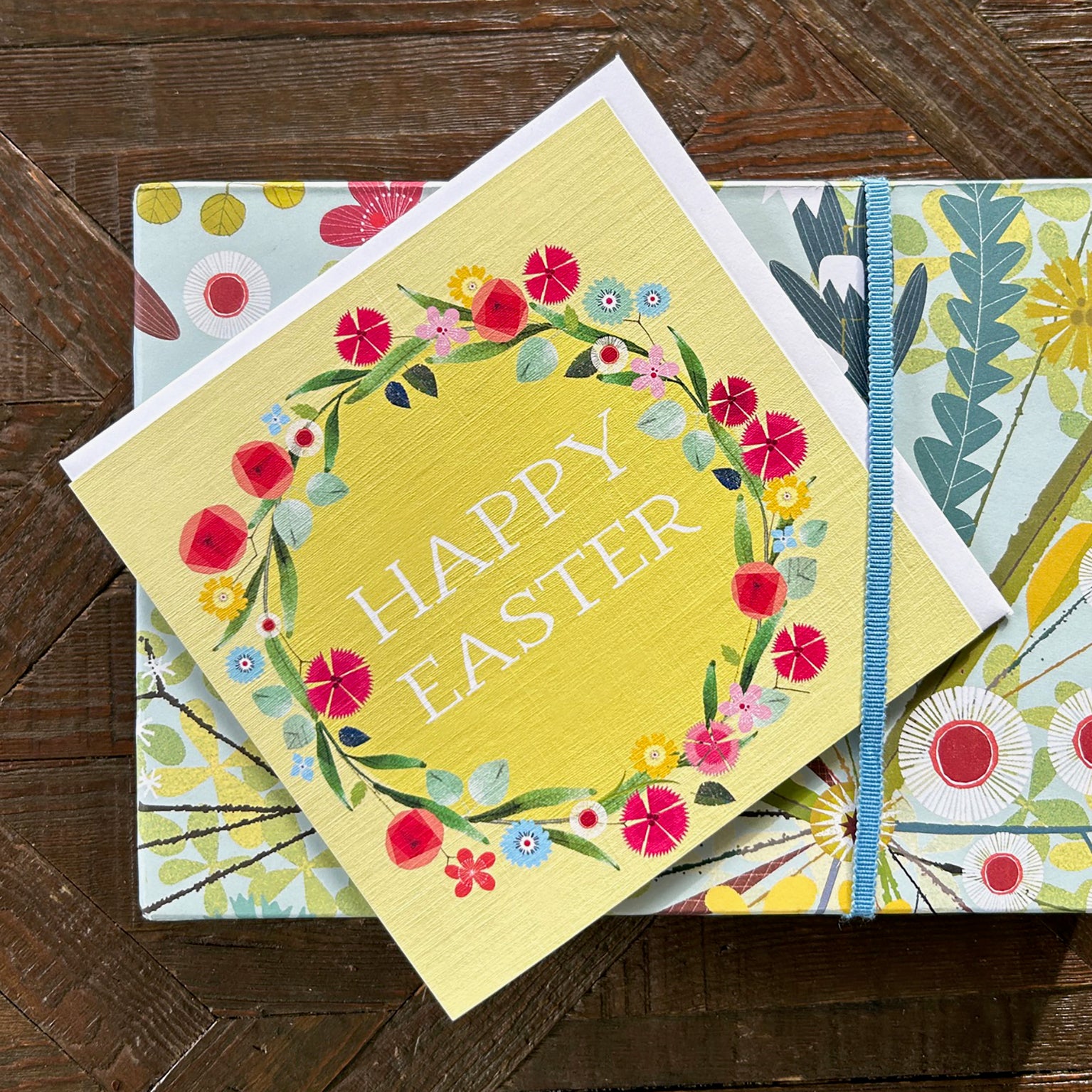 SP04 happy Easter greetings card