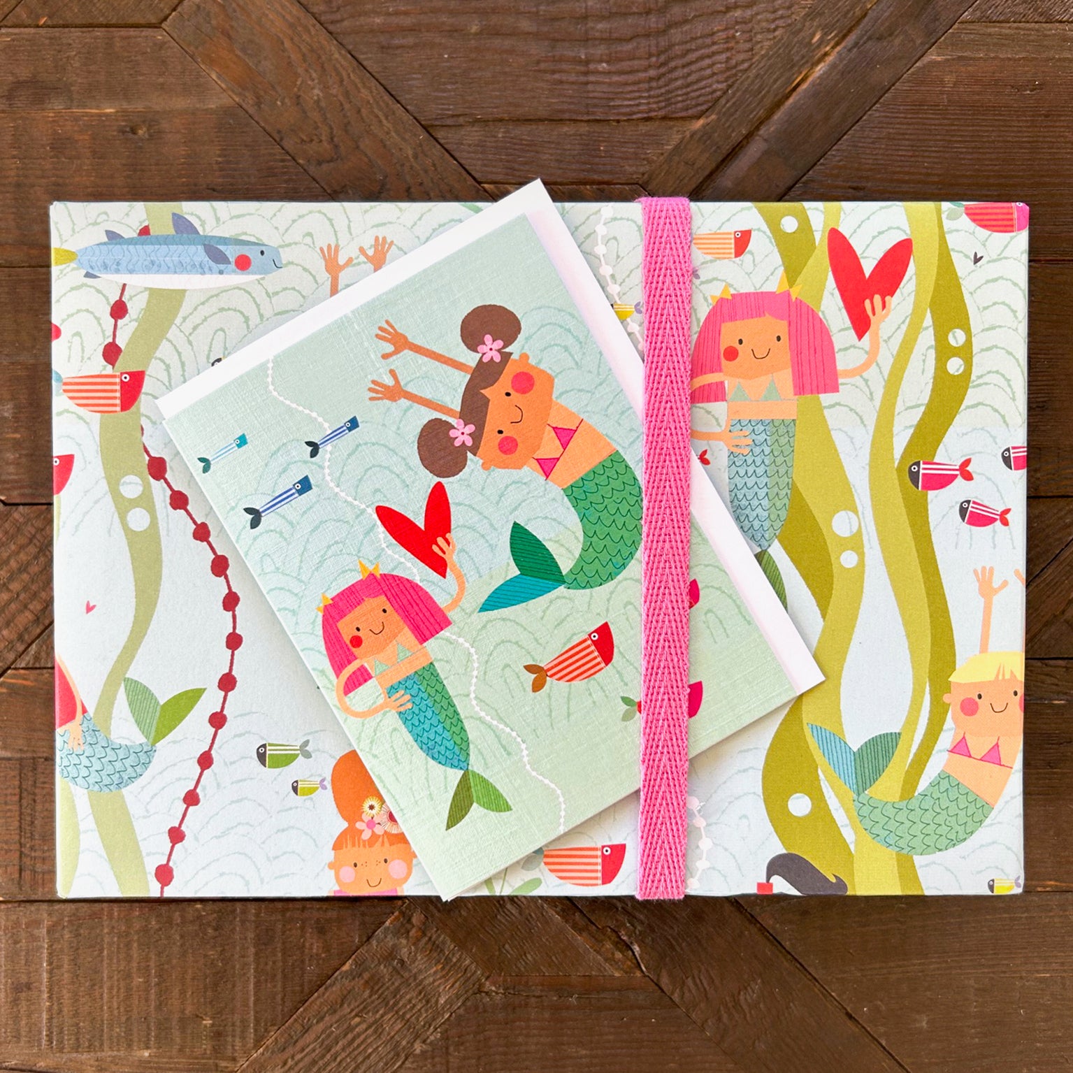 WTW130 mini mermaid greetings card