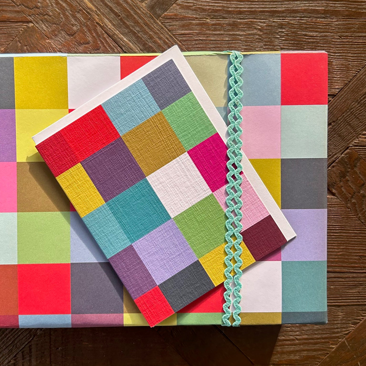 WP102 squares wrapping paper